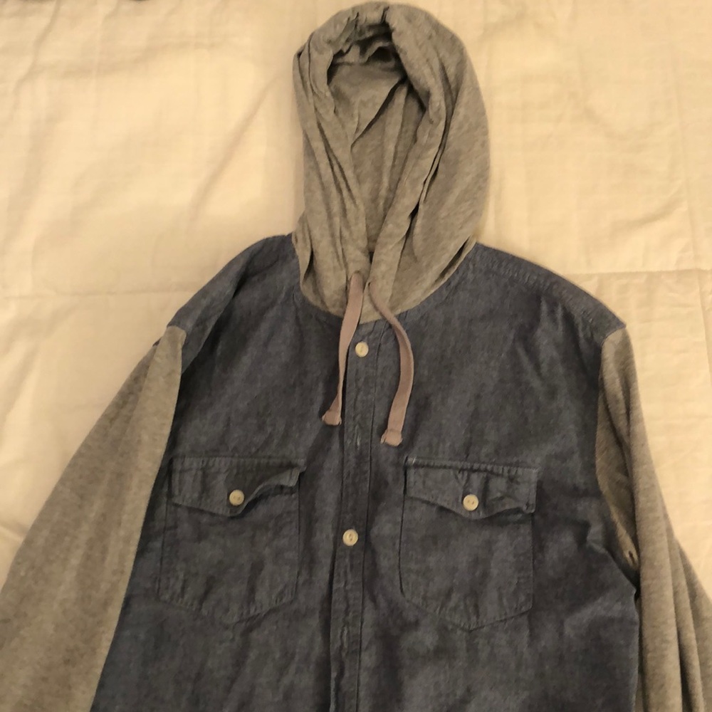 Men’s hooded button up